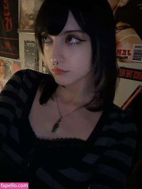 Vynomous Nacktbilder OnlyFans