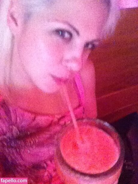 Holly Hanna Heiße OnlyFans Inhalte