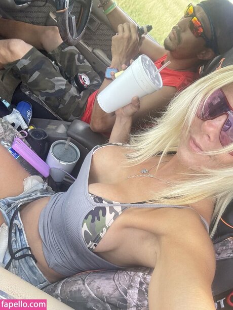 Holly Hanna Nackt geleakt OnlyFans