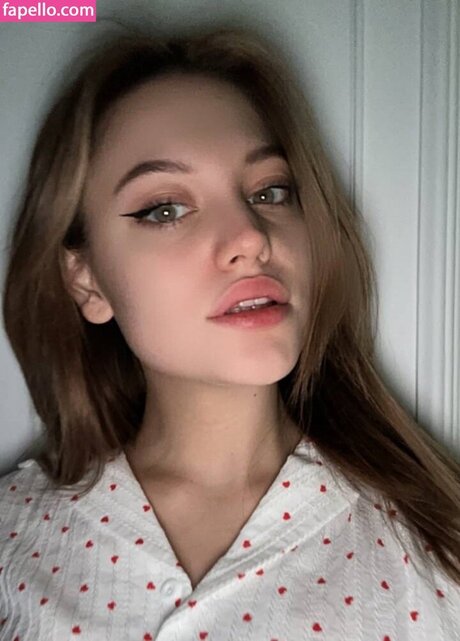 influesii753 OnlyFans Nacktbilder geleakt