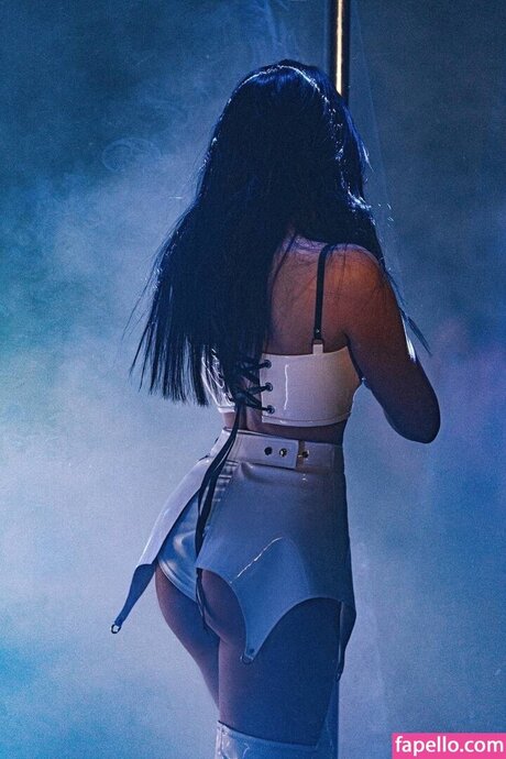 influesii753 OnlyFans schlank