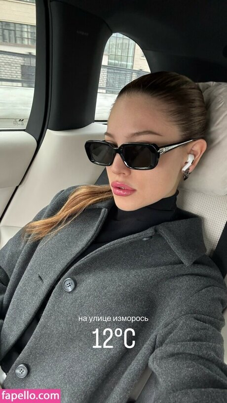 influesii753 OnlyFans Striptease