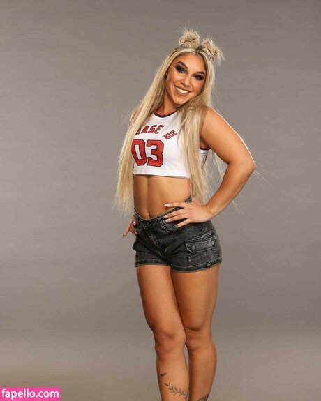 Thea Hail OnlyFans Leak