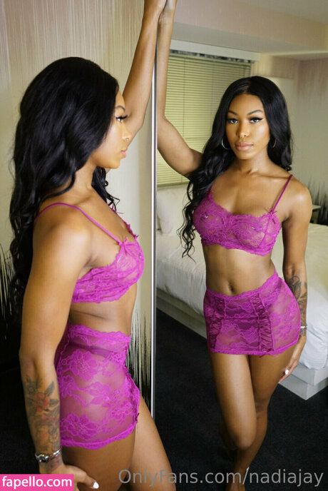 Nadia Jay OnlyFans-Inhalte