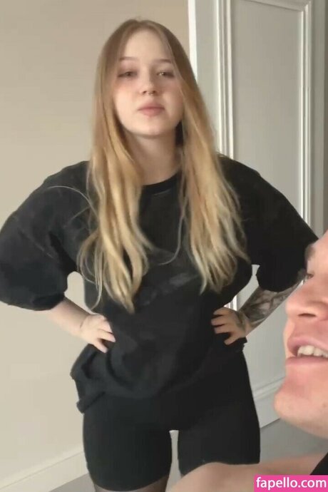 Morphe ya Nacktbilder OnlyFans Geleakt