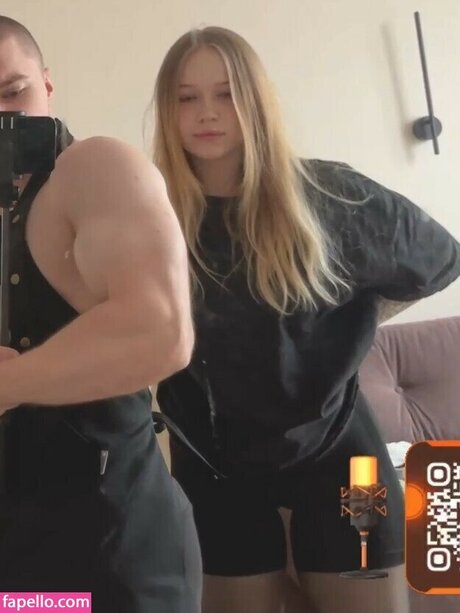 Morphe ya Nacktbilder geleakt OnlyFans