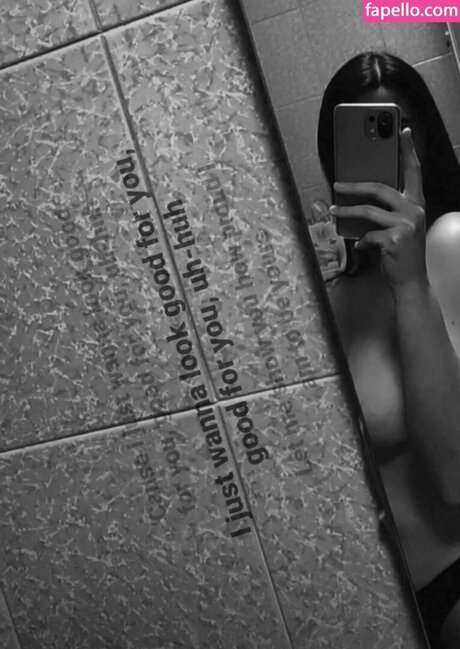 Manuela Mulligh Leaked OnlyFans Bilder