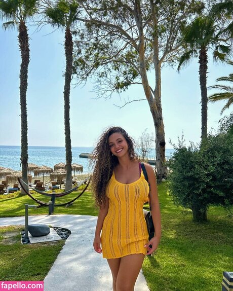 noadabushh OnlyFans Model Bilder