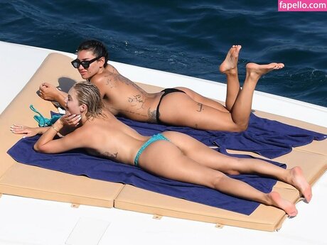 Ella Ding OnlyFans-Leaks