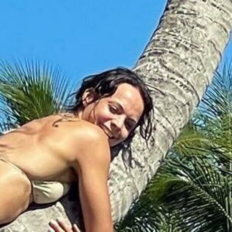 Corinne Nicewick Nacktbilder geleakt