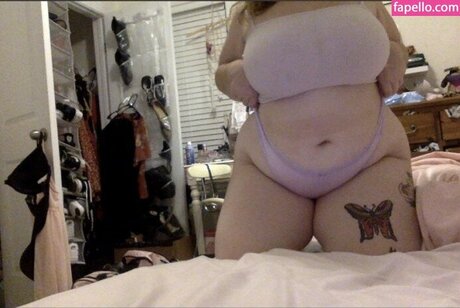 strawberryxfnta OnlyFans Leaks