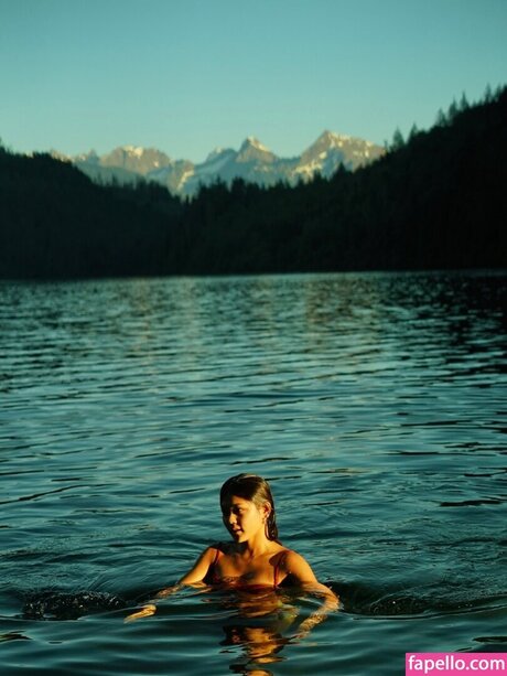 Momona Tamada OnlyFans-Bilder