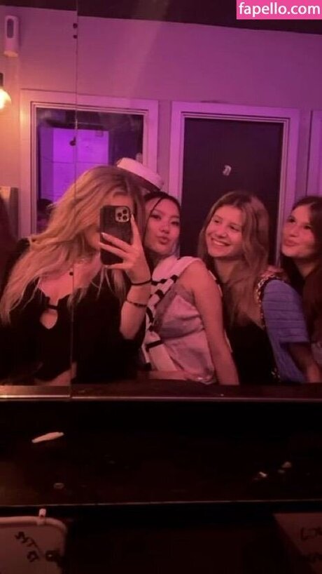 Charlie Ferarie NurlyFans-Pornos