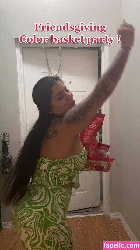 Queenmelmel_ Nacktbilder OnlyFans Leak