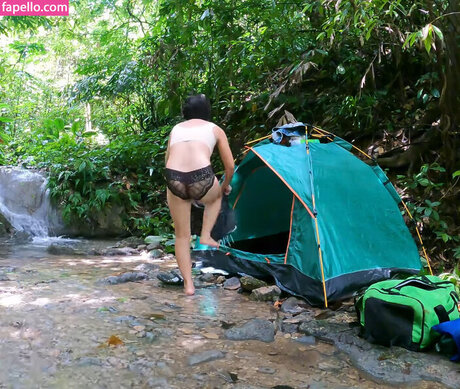 EY Solo Camping Leaked OnlyFans Nacktbilder