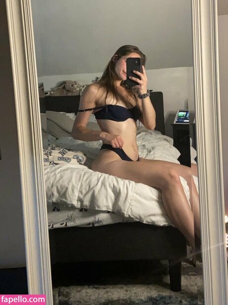 Peachyhal OnlyFans Nacktbilder