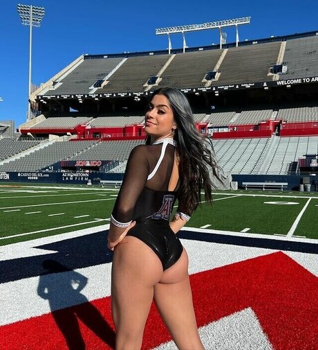 Sirena Linton OnlyFans Bilder