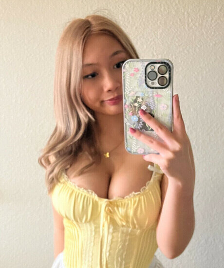 Daisee Hue OnlyFans Strip