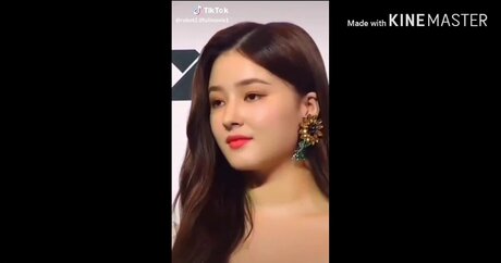 Nancy Momoland OnlyFans-Pornos