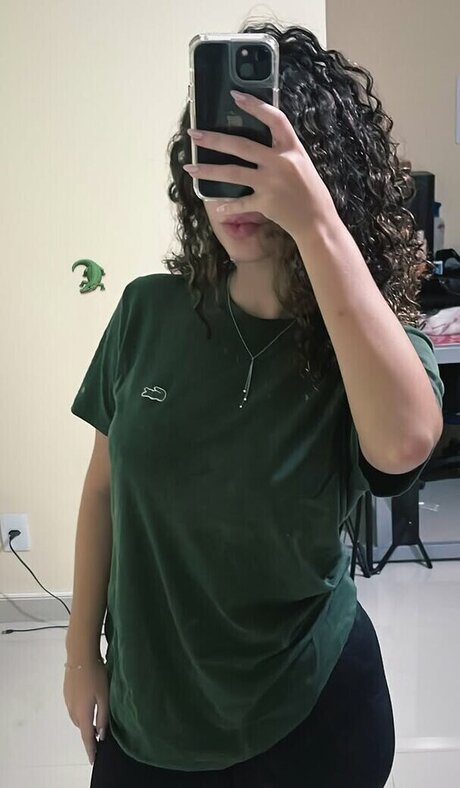 Vtzadaax OnlyFans Sextape