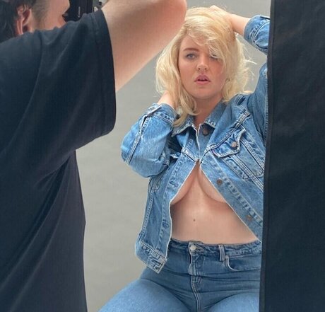 Rebecca Lucy Taylor Nacktbilder von OnlyFans