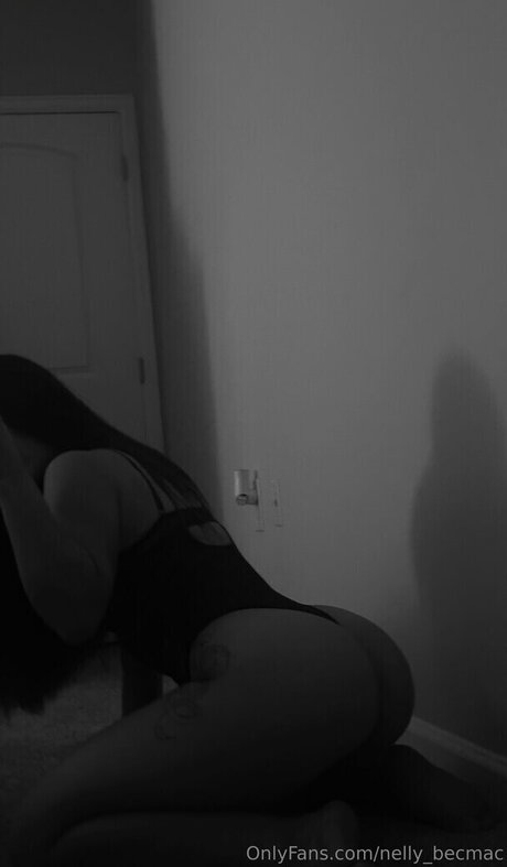 Nelly Becmac OnlyFans Leaj