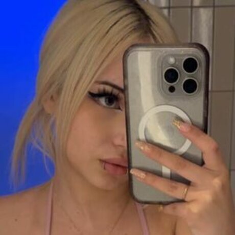 Ravegirlrori OnlyFans-Bilder geleakt