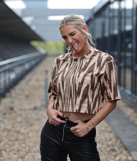 Anna Kraft OnlyFans Model Bilder