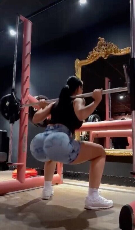 Ziyartist OnlyFans Bilder