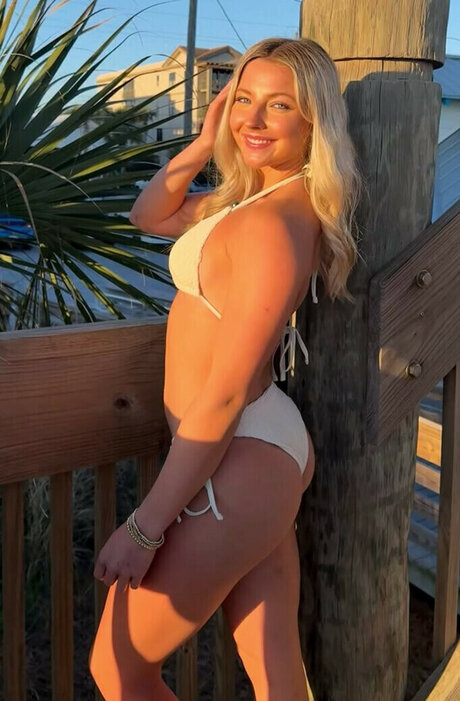 Meadow Eads OnlyFans Leaks