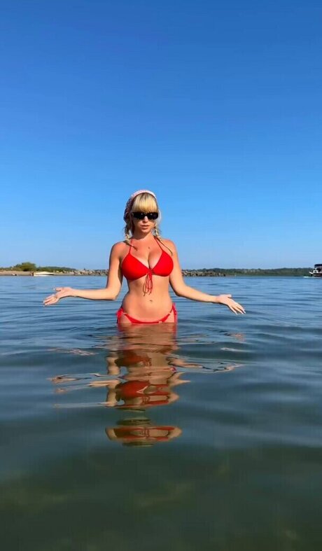 Ella Ballentine Leaks von Nacktbildern auf OnlyFans