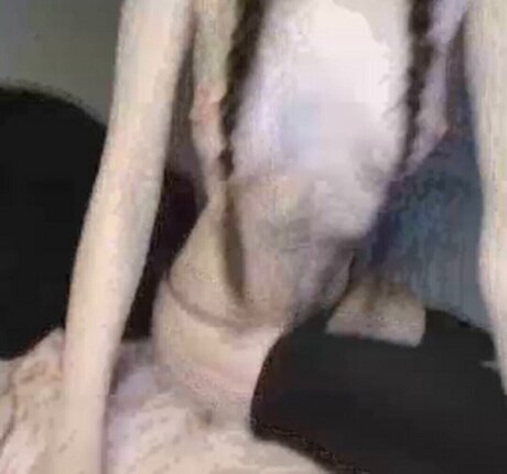 Strwberrymilk Oben ohne OnlyFans