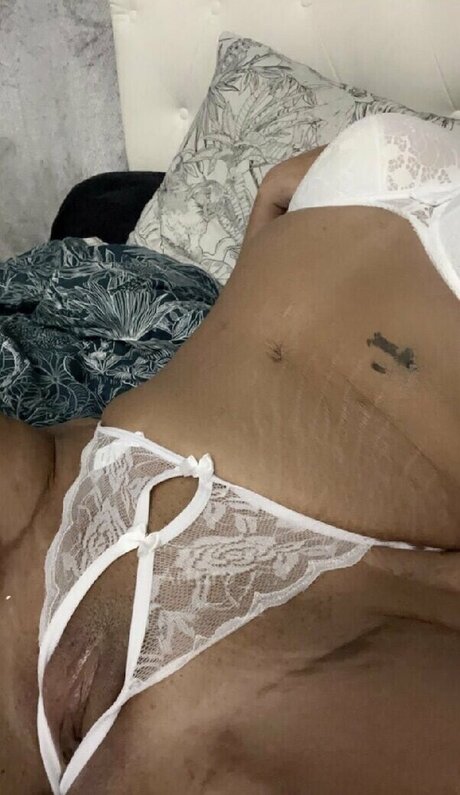 tchikita Nacktbilder von OnlyFans