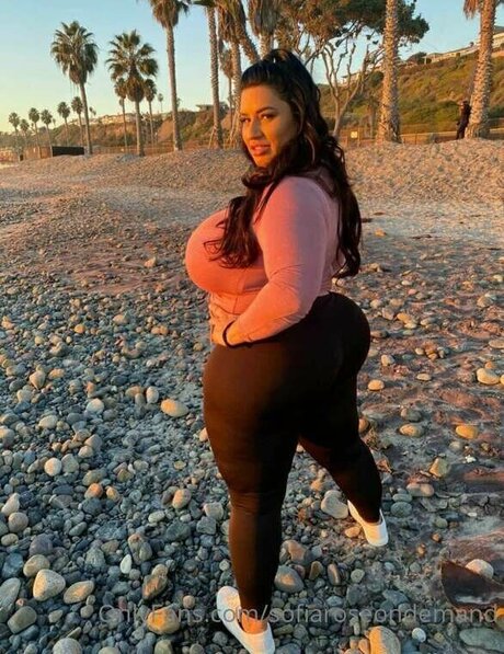 Sofia Rose Leaks von Nacktbildern auf OnlyFans