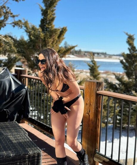 Mahlagha Jaberi OnlyFans-Fotos