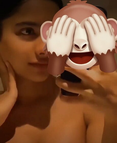 Aurora Sinclair Oben ohne OnlyFans