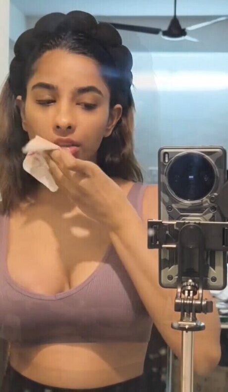 Aurora Sinclair OnlyFans Arsch Leak