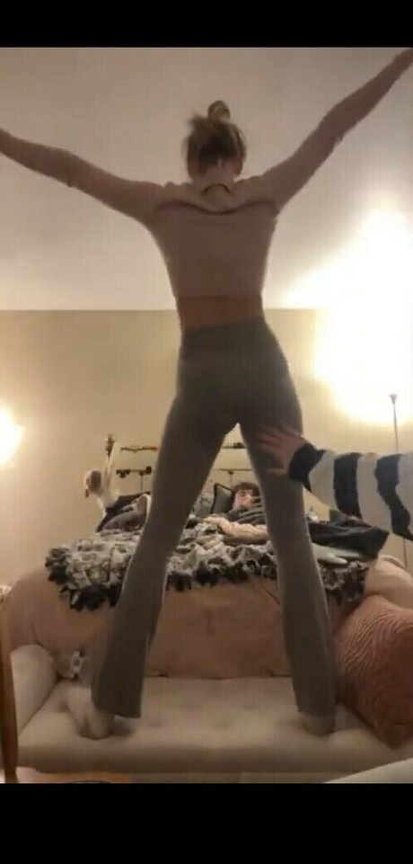 Beez ASMR OnlyFans Nackt Leaks