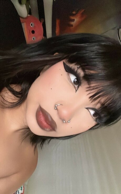 Sarynthia Nacktbilder OnlyFans Geleakt