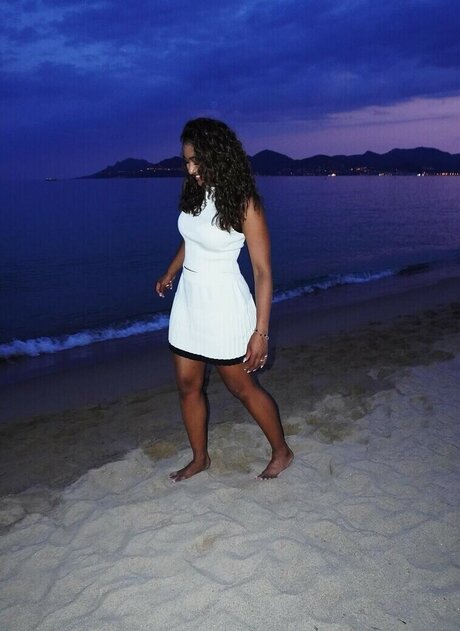 Deja Kelly Titten OnlyFans