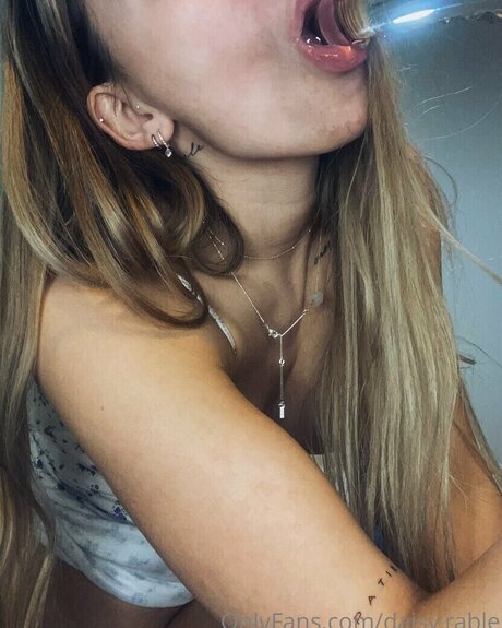 karyneparent OnlyFans Strip