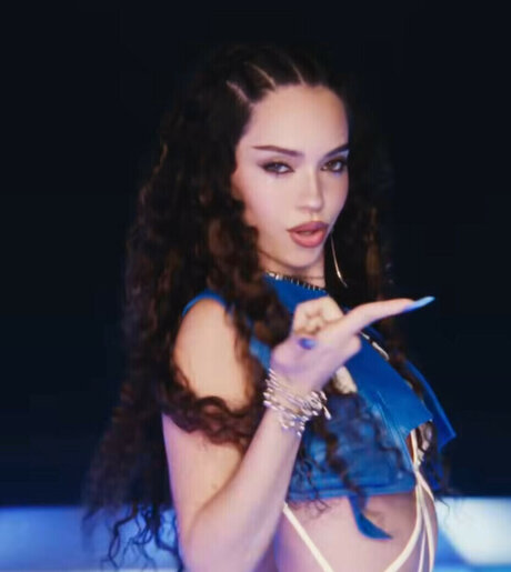 Daniela Avanzini OnlyFans Striptease