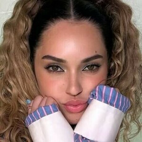 Daniela Avanzini Joi OnlyFans