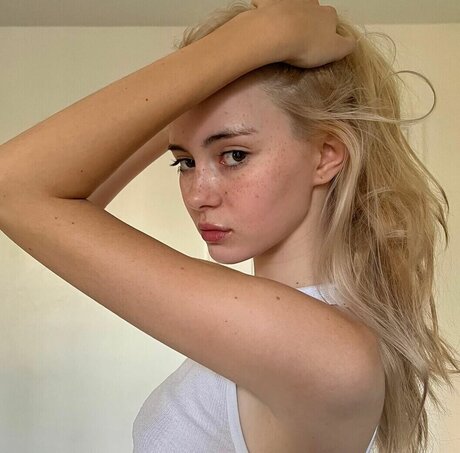 Sephira Lily Street Nackt