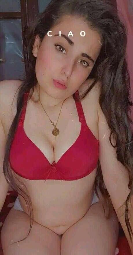 Dounia Stayfia OnlyFans gratis