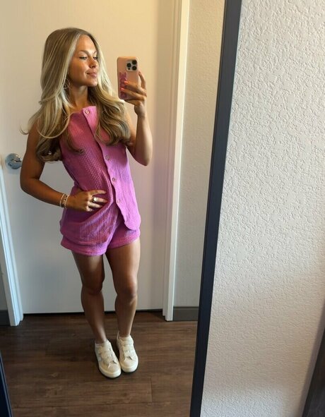 Chloe Rigdon OnlyFans geleakt.