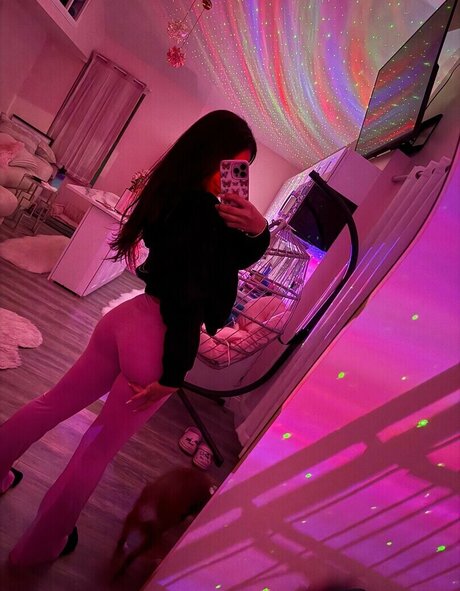 Selenalenaxo OnlyFans Model Bilder