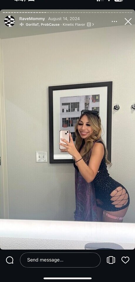 Earthangelana OnlyFans nackte Brüste