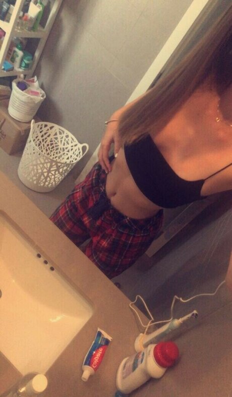 Bratd3mon Leaked OnlyFans Nacktbilder