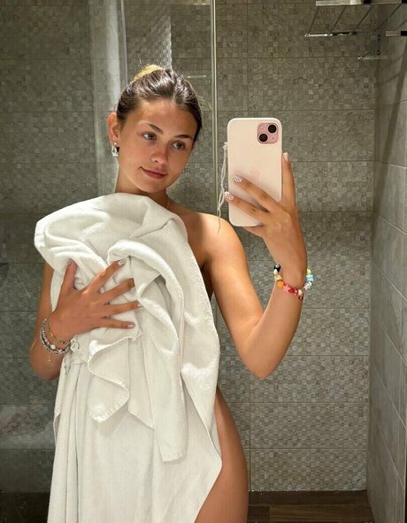 emilauri Leaked OnlyFans